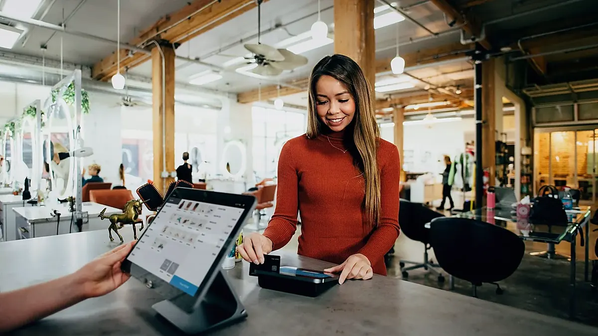 Automatización comercial para negocios locales: recordatorios, propuestas y seguimiento sin caos